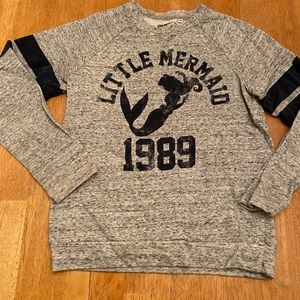 Disney Little Mermaid Ariel sweatshirt nice Sz M